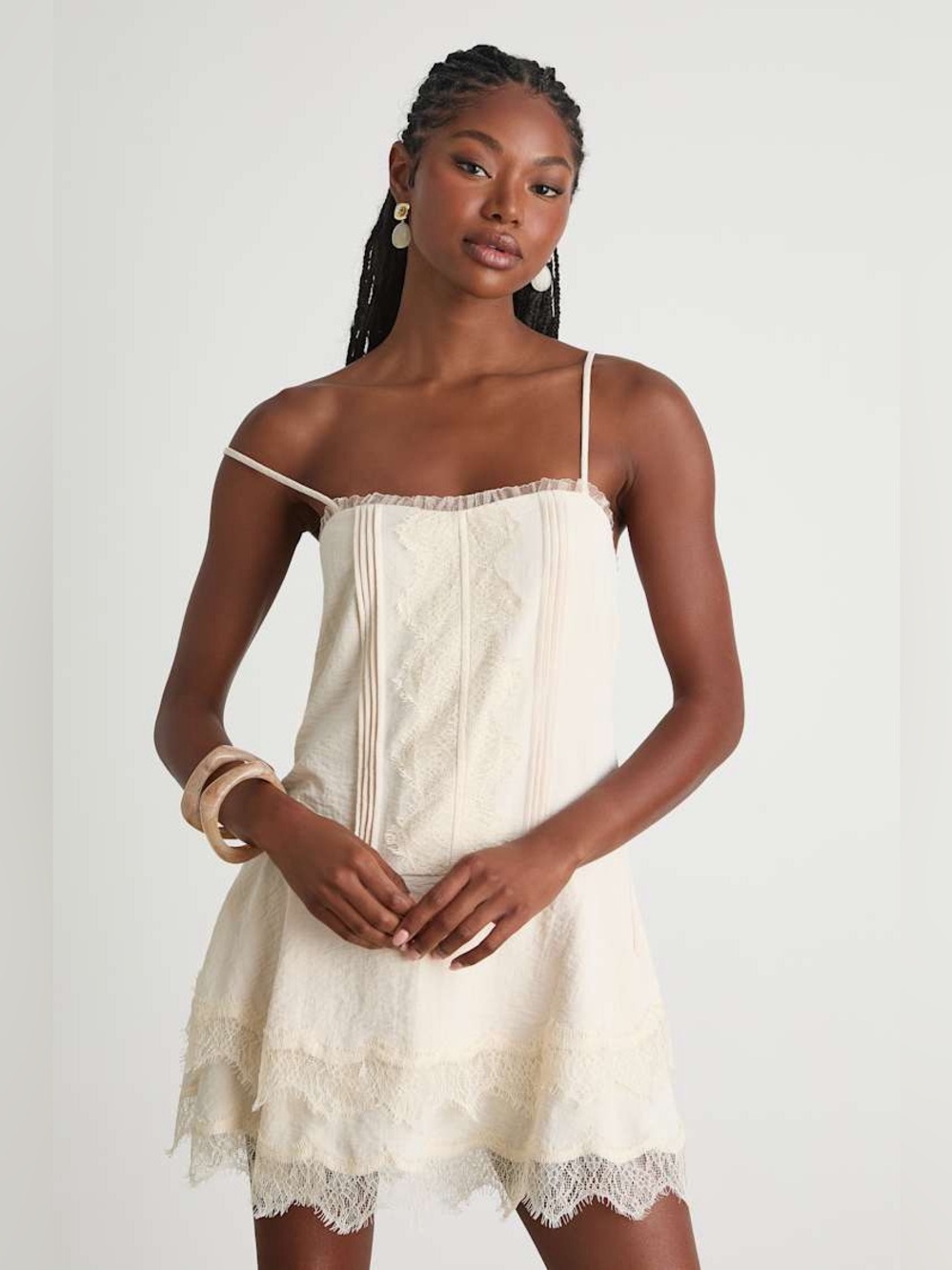 Lulus Sahima Cream Lace Tiered Mini Dress New with Tags Medium